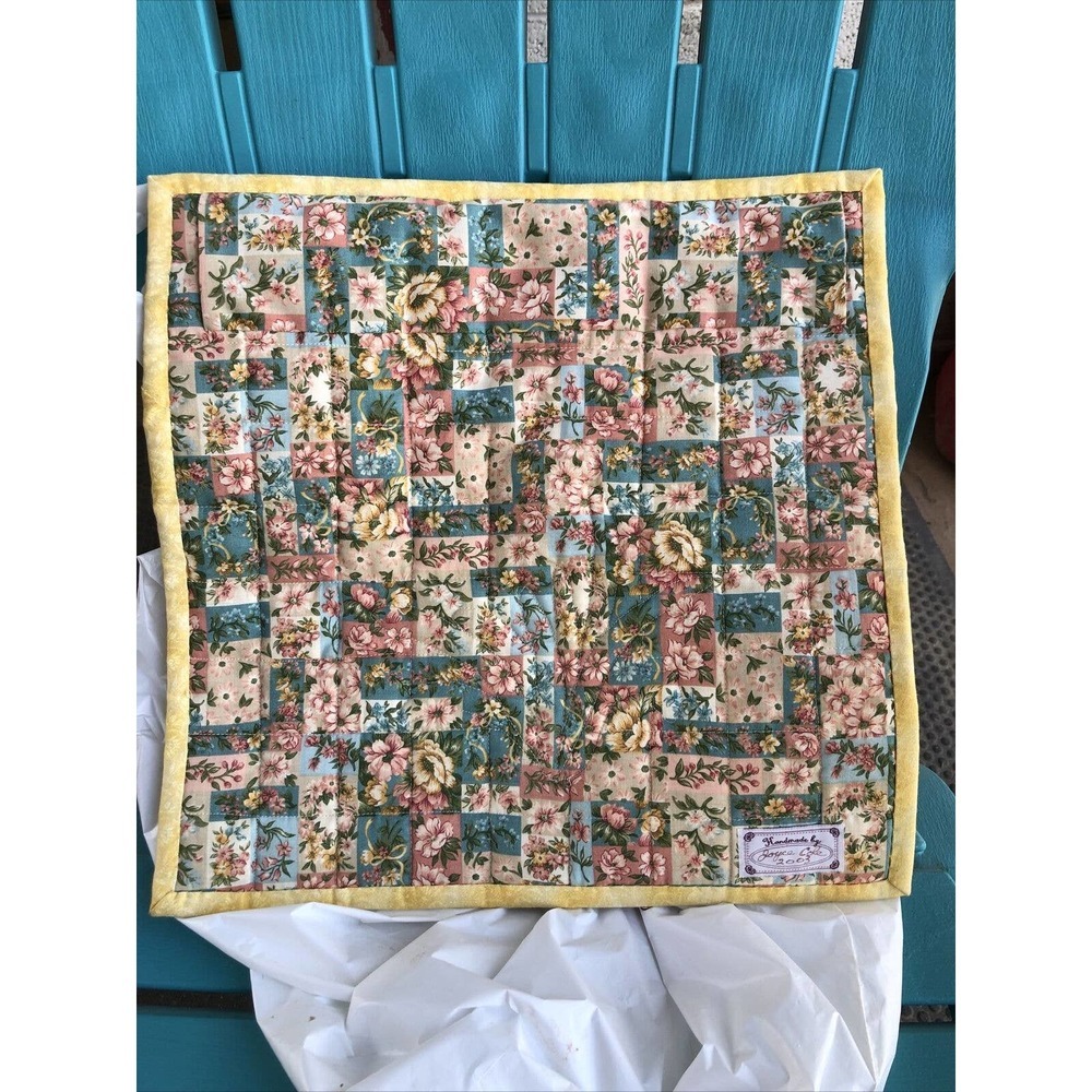 Hand Made Quilted Wall Hanging Floral 13-3/4” x 13-5/8” - Picture 3 of 5
